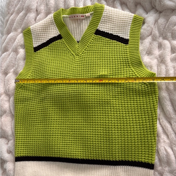 Marni x Uniqlo Lime Green and White Knit Sweater Vest - Picture 3 of 8